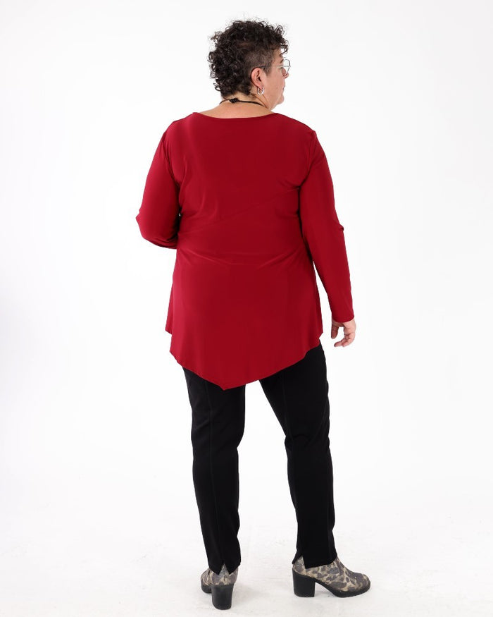 Amélie Tunic - Michael Tyler