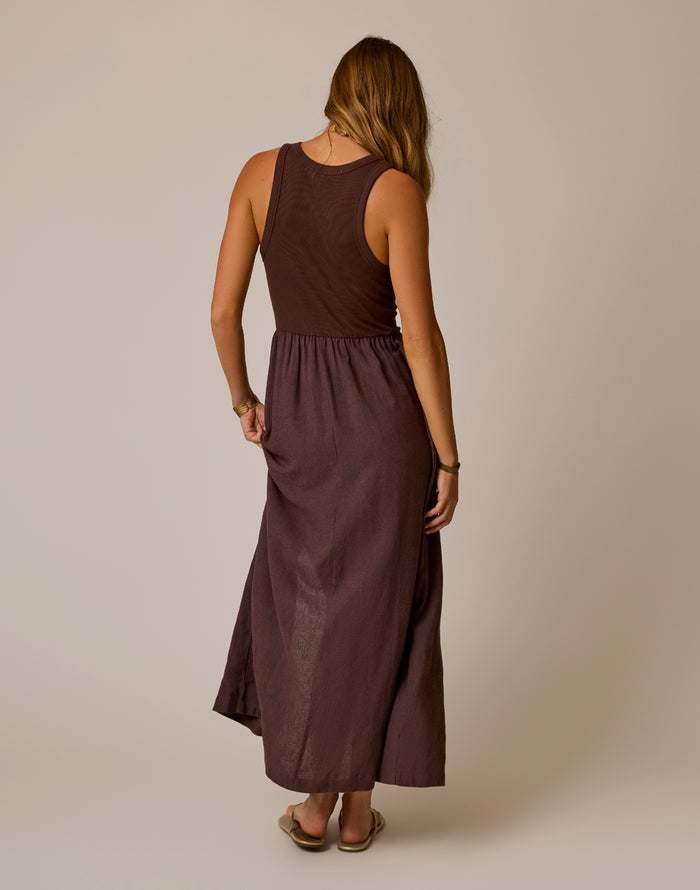 Lark Linen Dress: Coffee Chambray