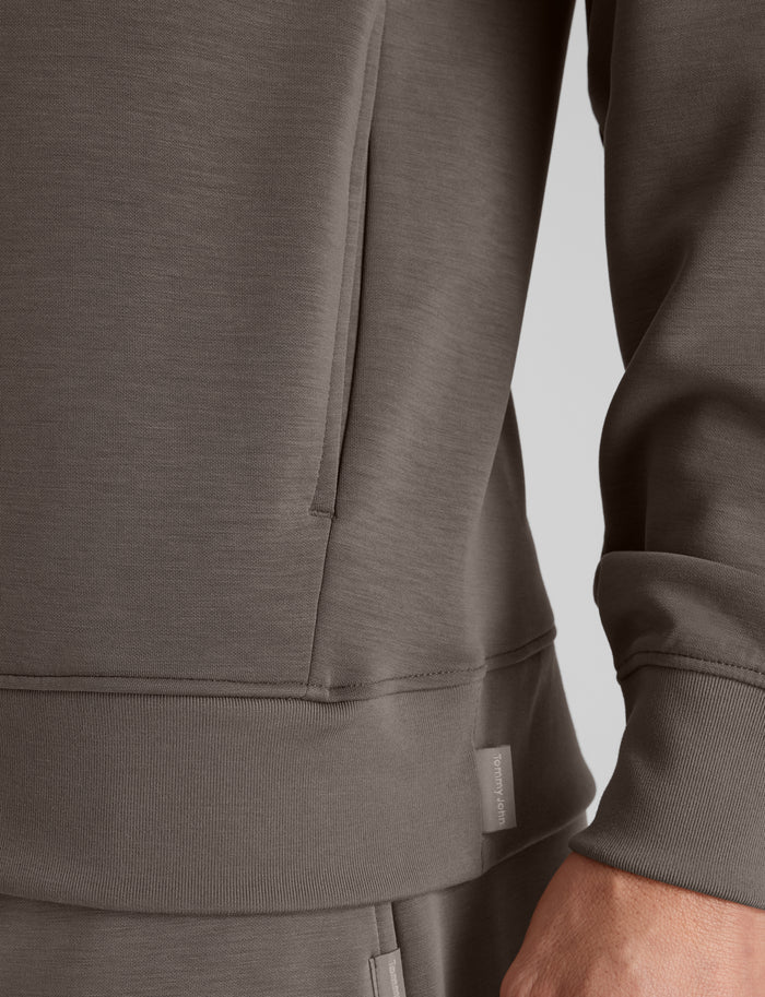Luxe Traveler Knit Quarter Zip::Falcon