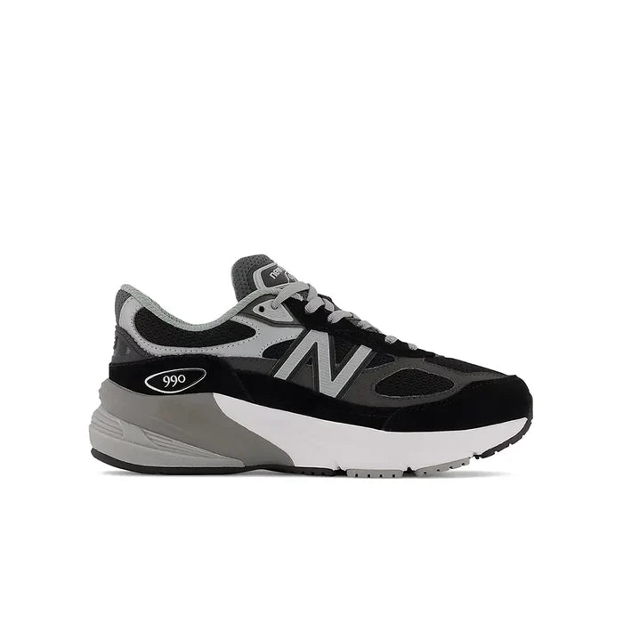 990 v6 GS 'Black White'
