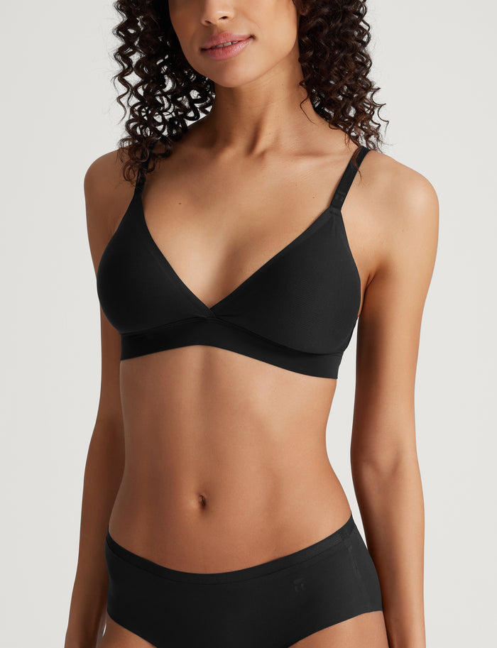 Air Triangle Bralette::Black