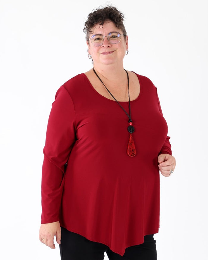 Amélie Tunic - Michael Tyler