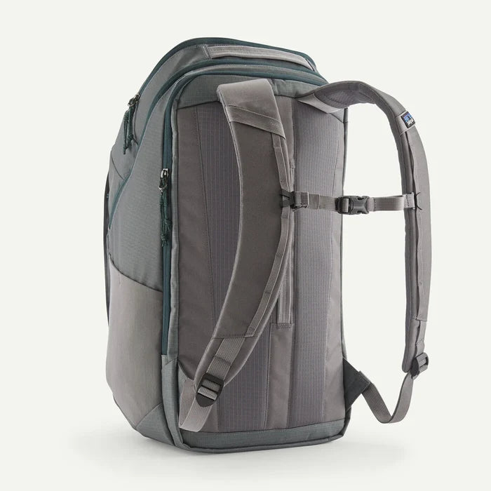 Black Hole Pack 32L