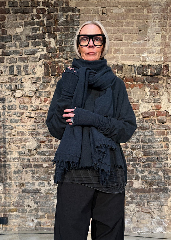 CL CASHMERE FINGERLESS CUFF