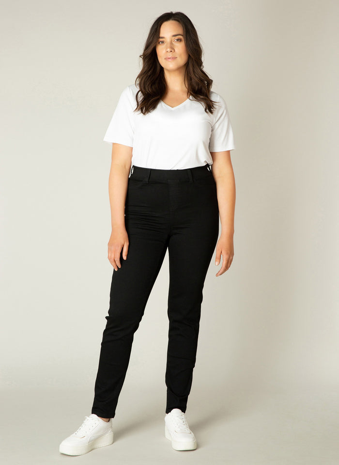 Denim Tessa Noir - Base Level Curvy