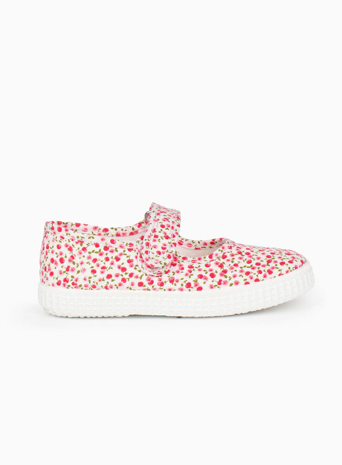 Hampton Canvas Canvas Shoes Hampton Canvas Martha Shoes in Red Cherry