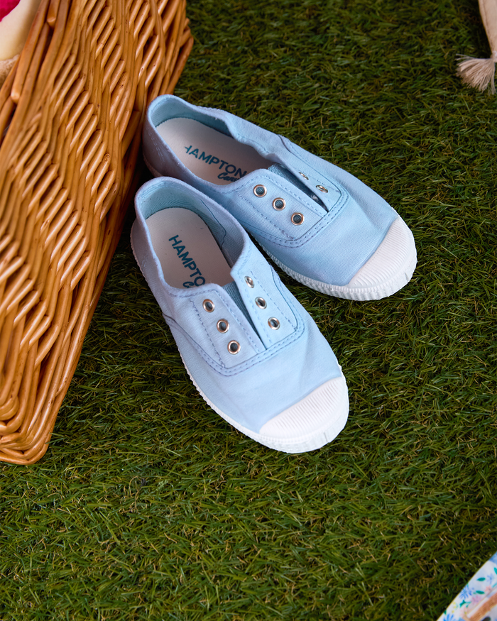 Hampton Canvas Canvas Shoes Hampton Canvas Plum Plimsolls in Ice Blue