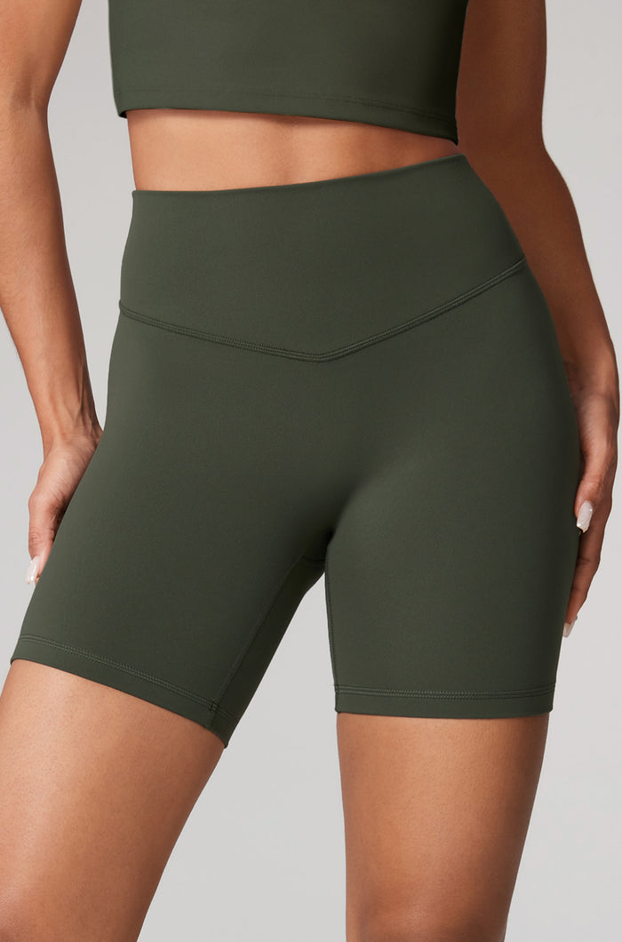 Women's Hugcurve No Front Seam Biker Shorts 6" Aspen Olive