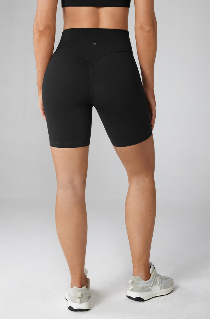 Women's Hugcurve No Front Seam Biker Shorts 6" Black