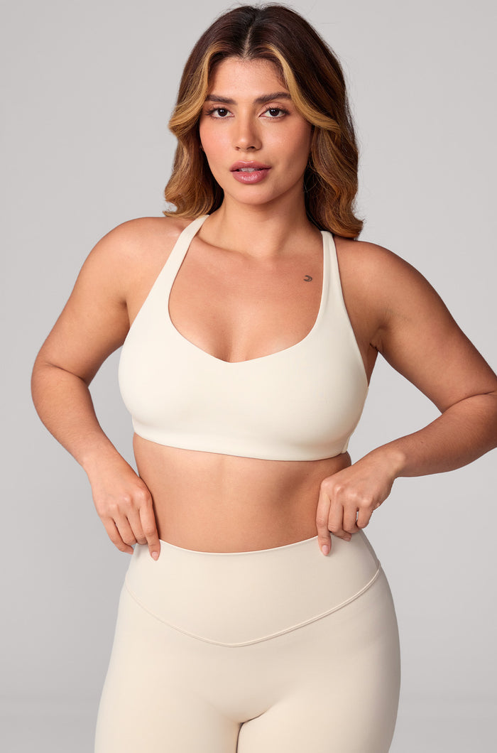 Hugcurve V Neck Twist Back Adjustable Sports Bra