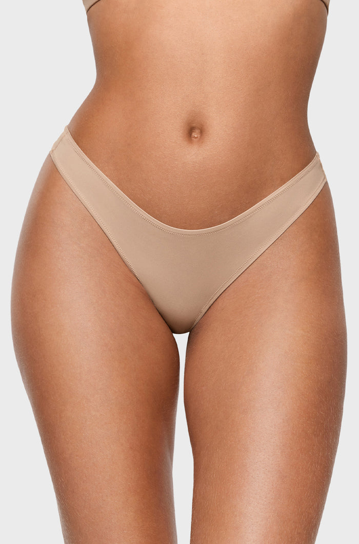 Women's V-shaped Low Rise Thongs 3 Pack Basic 5 (3pack)
