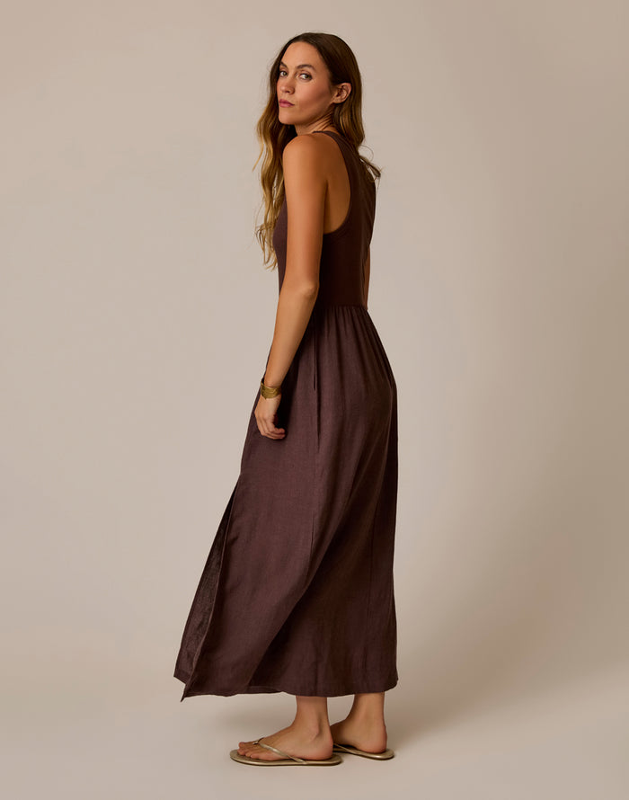 Lark Linen Dress: Coffee Chambray