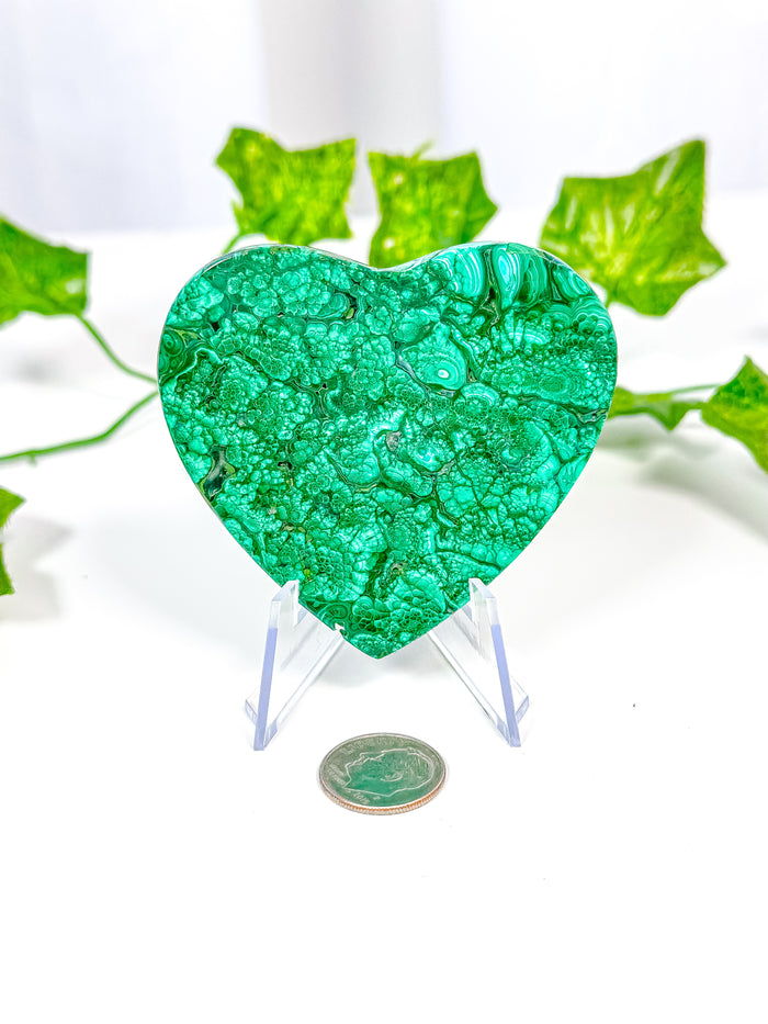 Malachite Heart on Stand (67M)