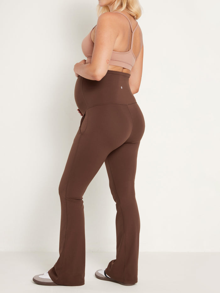 Maternity Flare Leggings with Pockets 31"