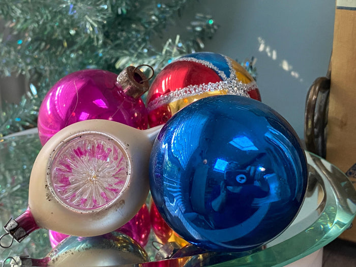 Midcentury Christmas Tree Ornaments at Duckwells