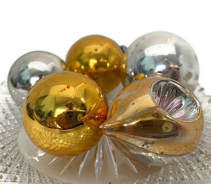Midcentury Glass Christmas Ornaments at Duckwells