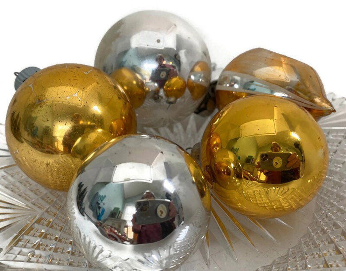 Midcentury Glass Christmas Ornaments at Duckwells