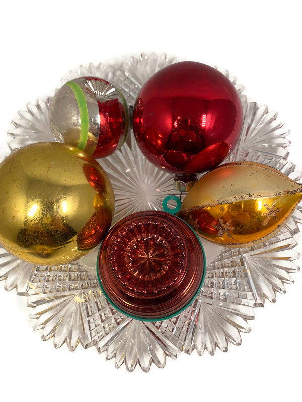 Midcentury Glass Christmas Ornaments at Duckwells