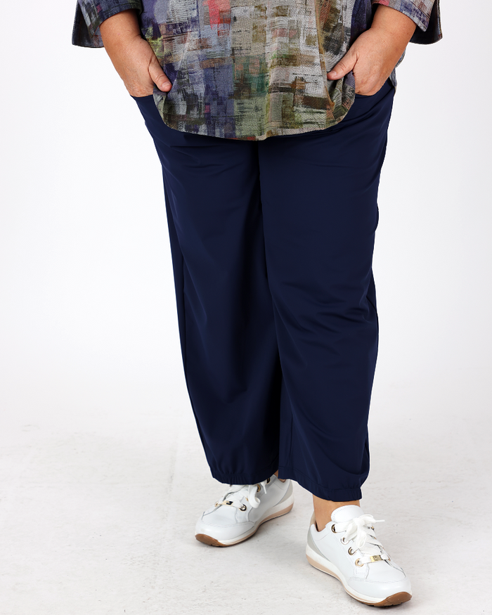Navy Pants Lama - G!OZE