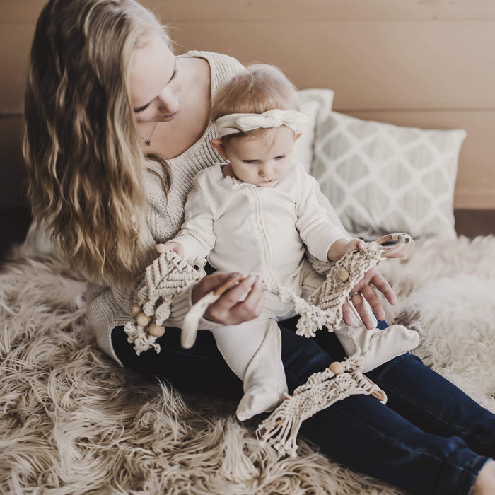 Baby play gym | macrame - white Finn + Emma