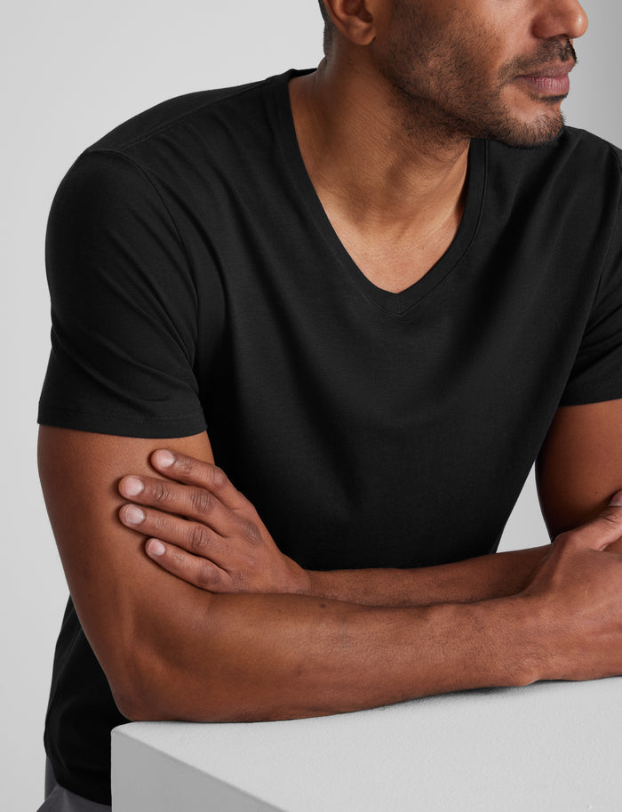 Second Skin V-Neck Tee::Black