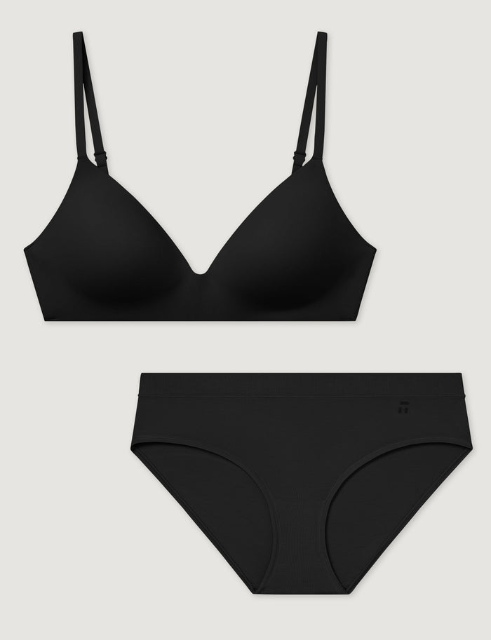 Second Skin Smoothing Wireless T-Shirt Bra & Brief Set::Black