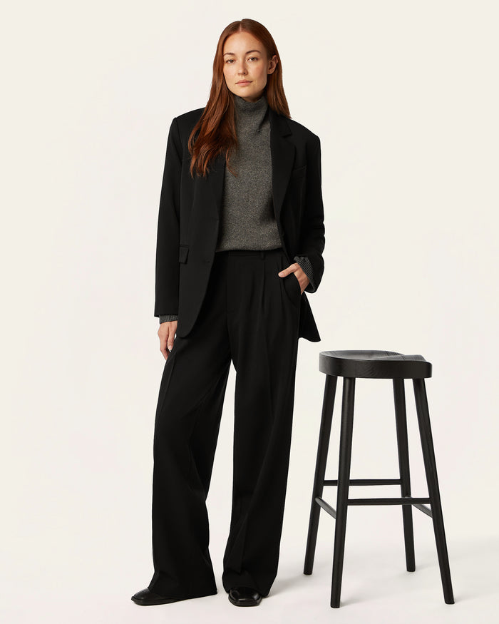 Signature Blazer - Black