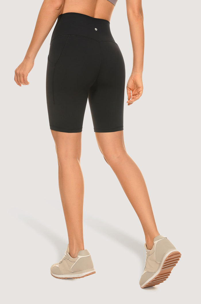 Stretchy Pockets Shorts 8"