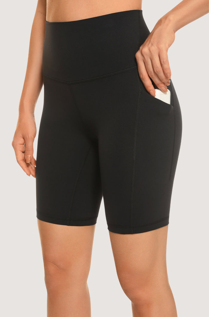 Stretchy Pockets Shorts 8"