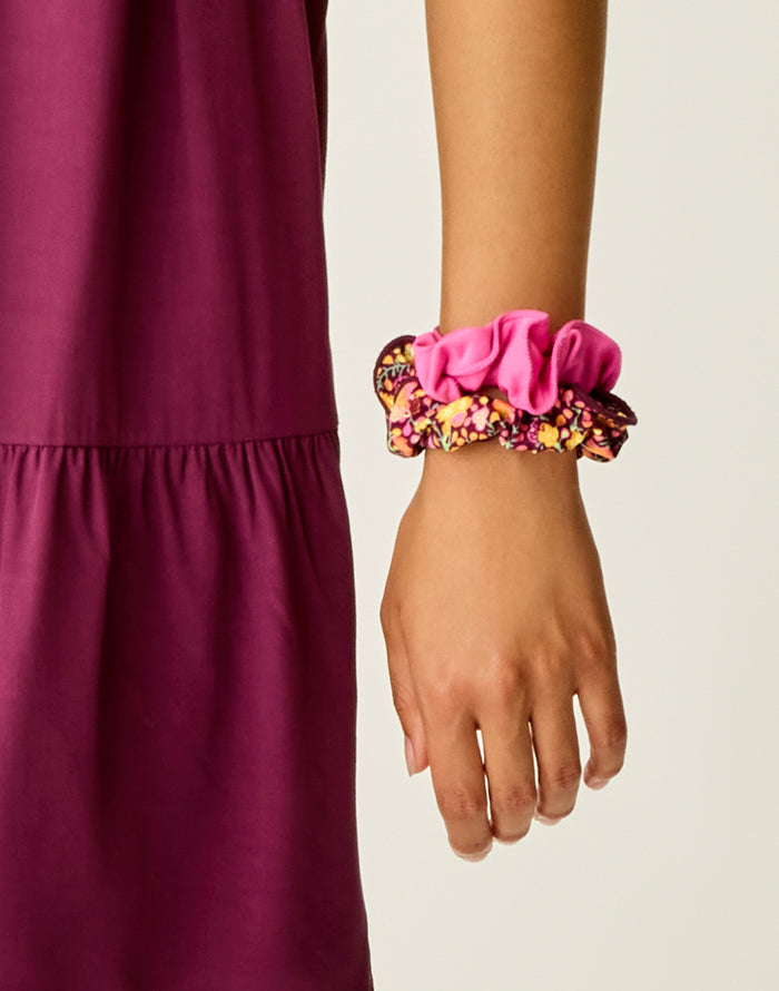 Surf Scrunchie: Garden-Hot Pink - FINAL SALE