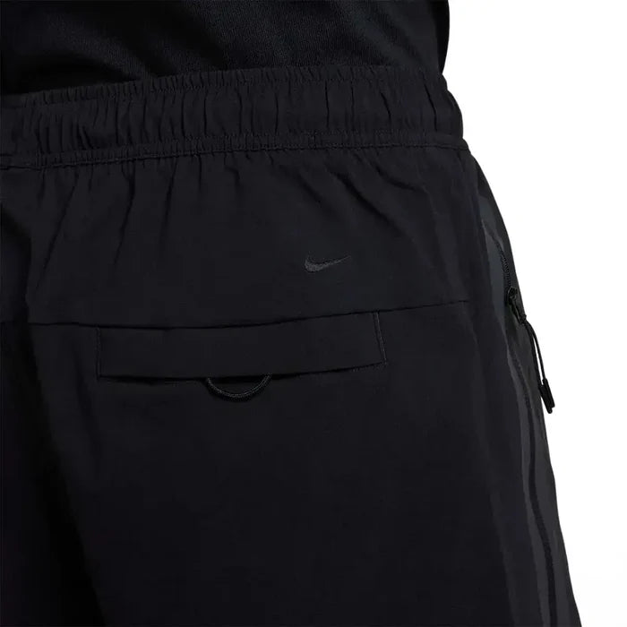 Tech Woven Shorts 'Black'