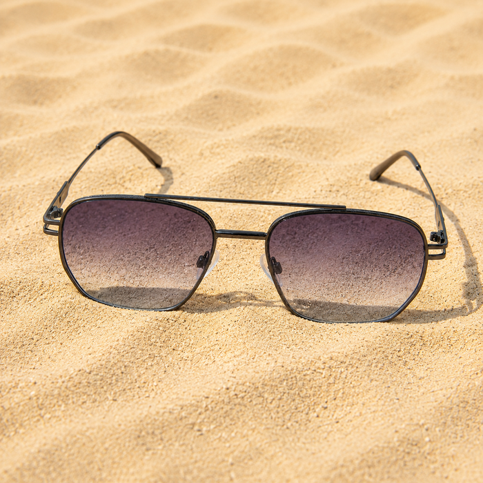 Upgrade your style with BENHUNT Square Polarized Sunglasses.