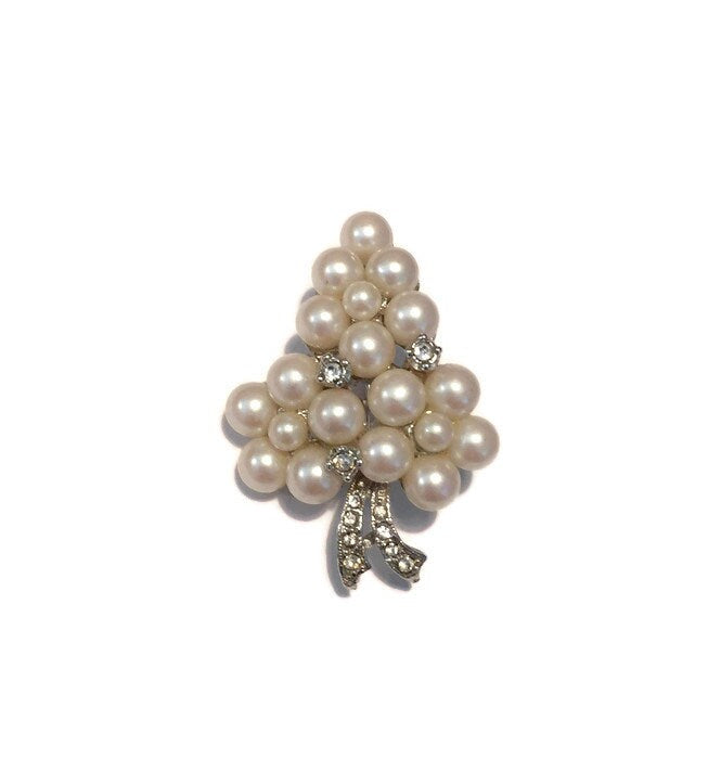 Vintage Faux Pearl and Rhinestone Pin at Duckwells