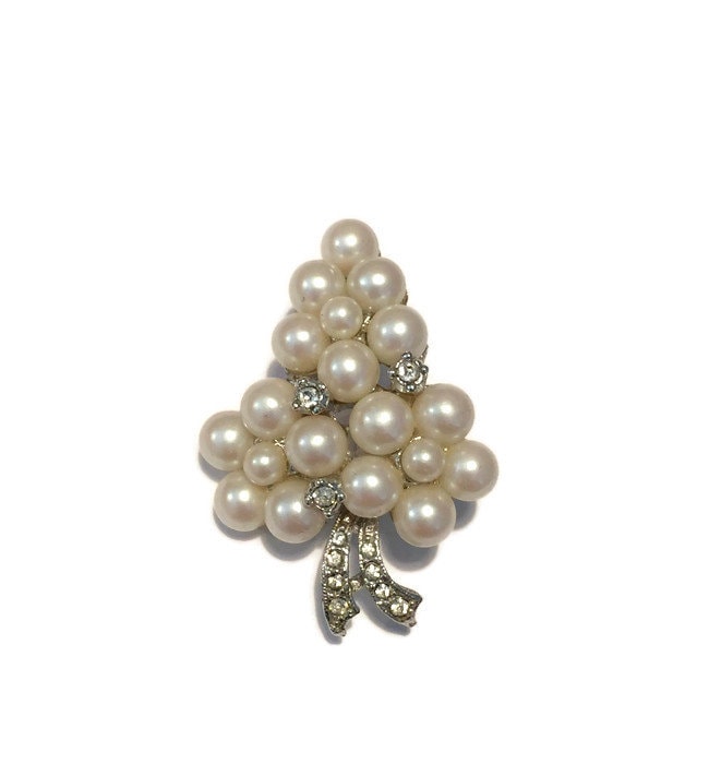 Vintage Faux Pearl and Rhinestone Pin at Duckwells