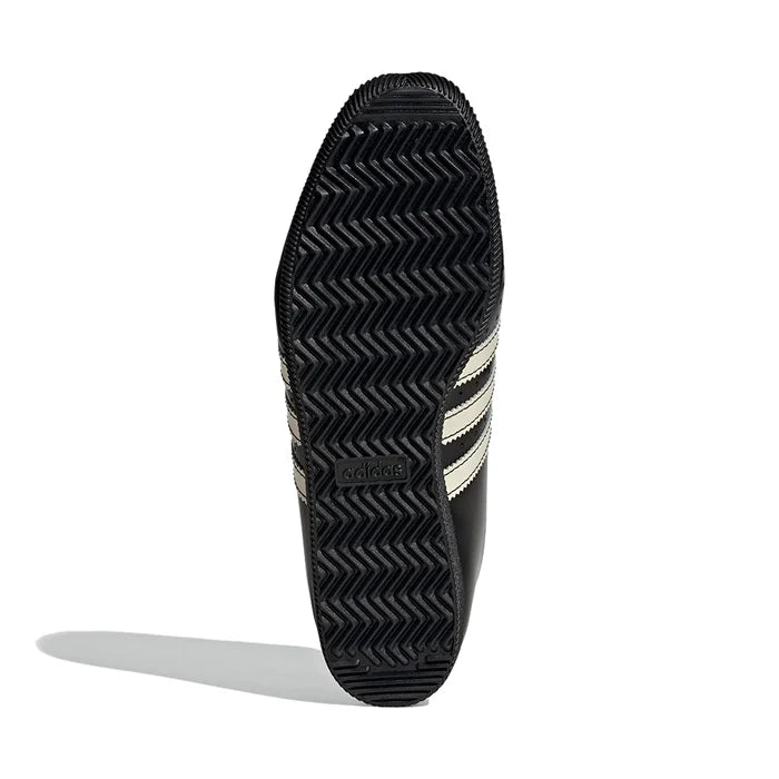 W Japan Lux 'Core Black Cream White'
