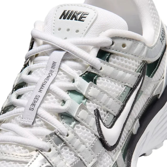 W P-6000 'White Off White'