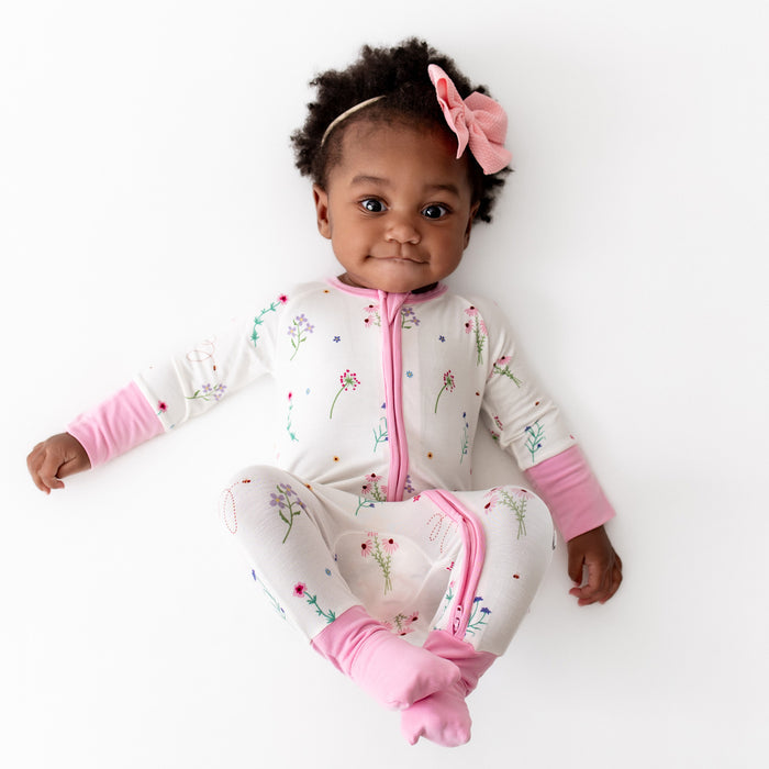 ildflowers convertible romper, side view showing snap closures