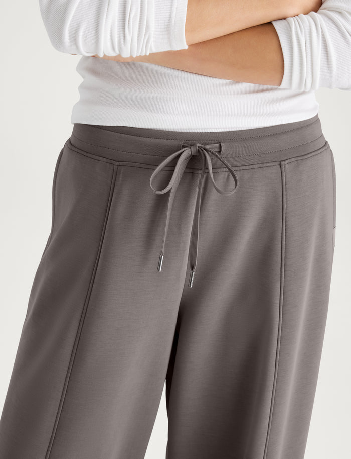 Women's Luxe Traveler Knit Pant::Falcon