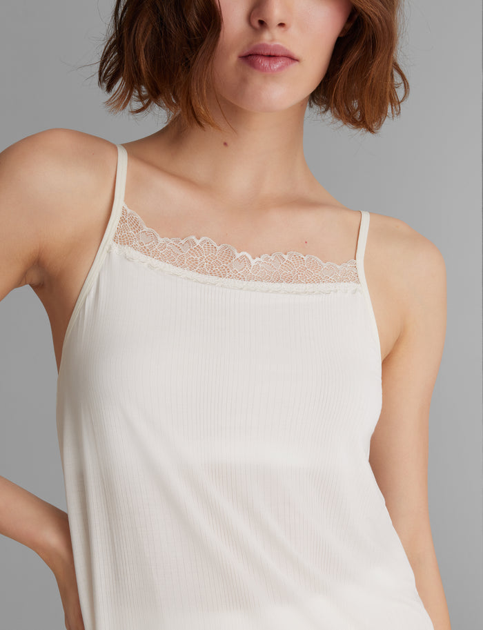 Women's Second Skin Luxe Rib Lace Cami::Gardenia Luxe