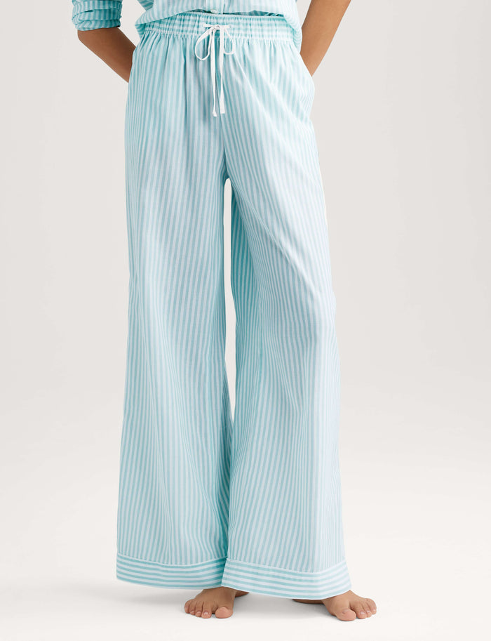 Women's Woven High Rise Pant::Clearwater Coastal Stripe