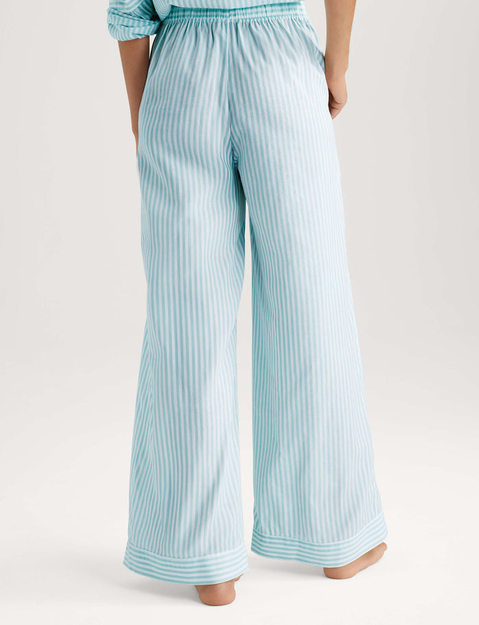 Women's Woven High Rise Pant::Clearwater Coastal Stripe